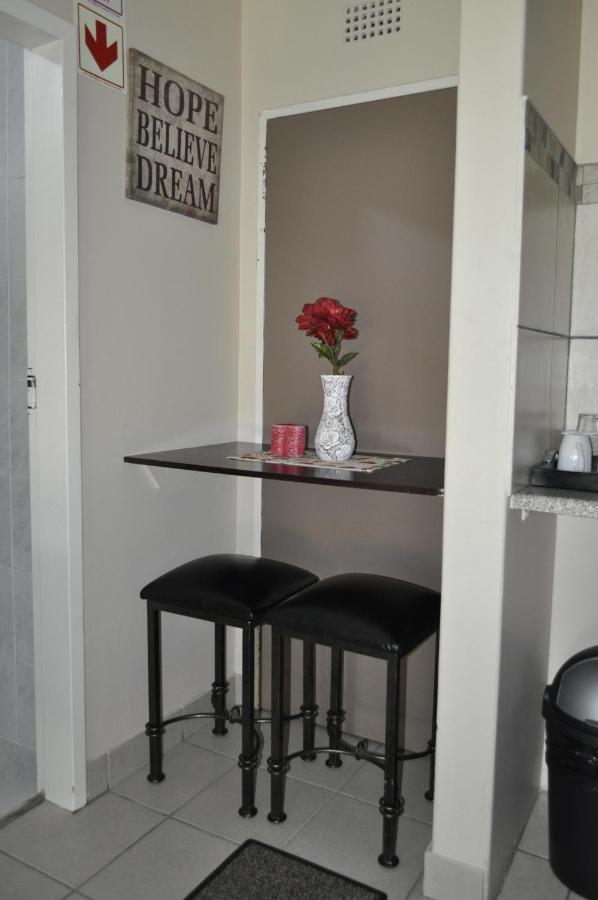 Cashan Bnb Rustenburg Exterior photo